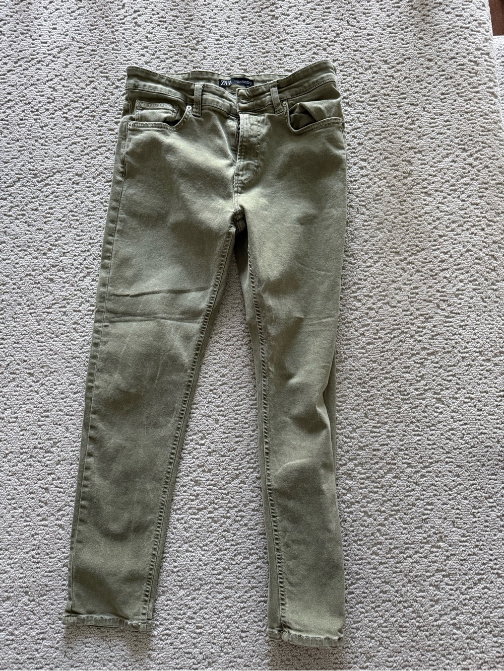 Zara Men’s Green Jeans - size 32 waist